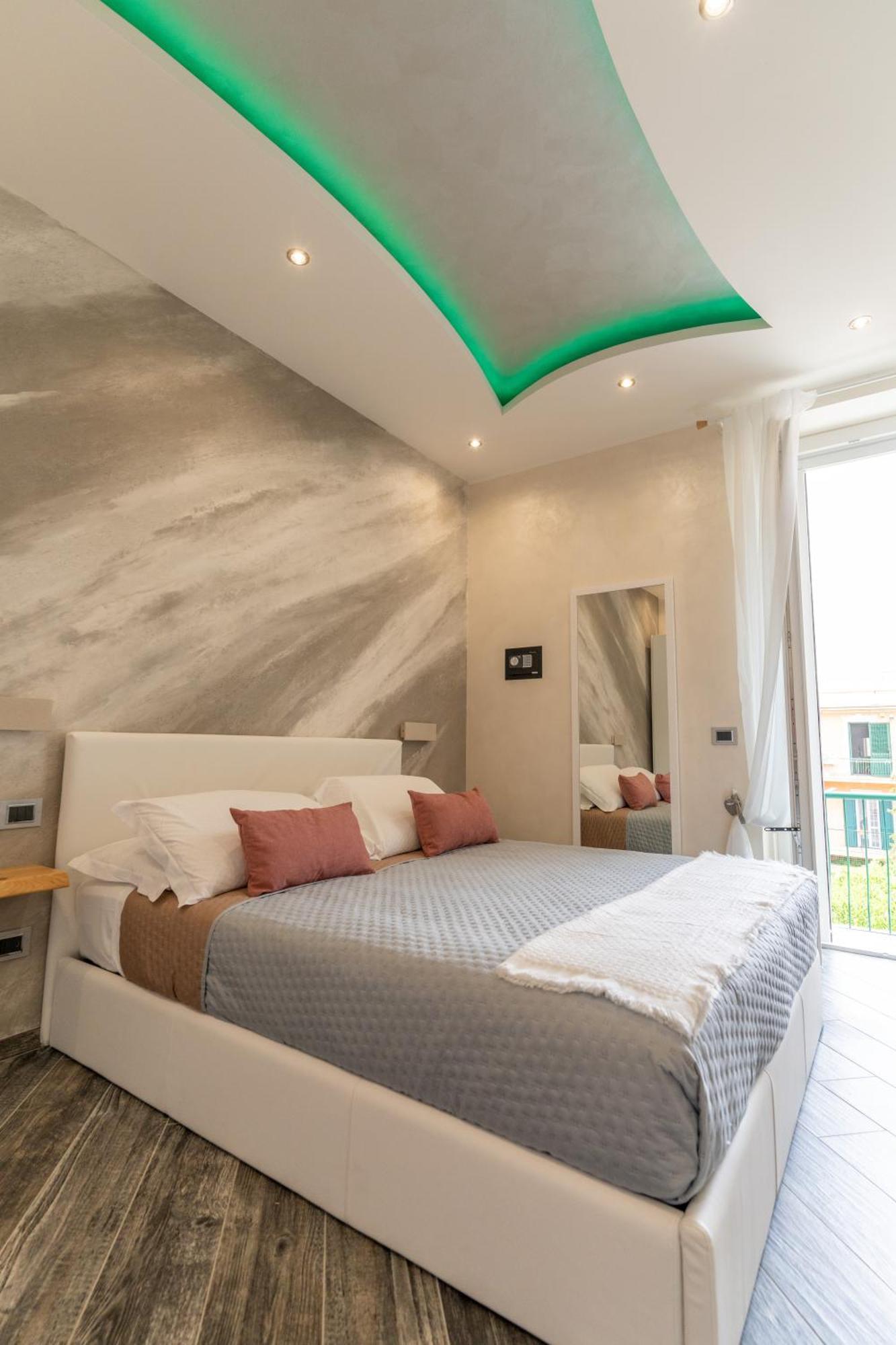 Suites Matteotti 57 Civitavecchia Exterior photo