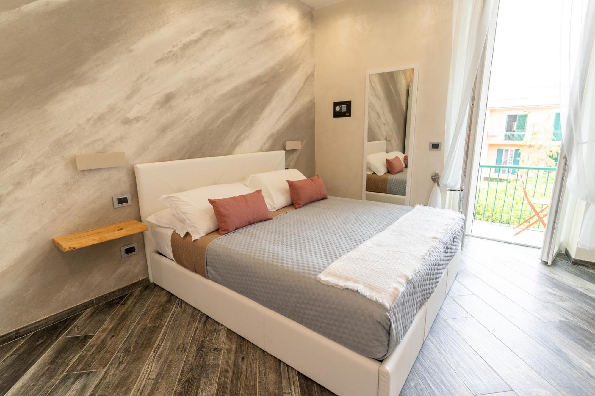 Suites Matteotti 57 Civitavecchia Exterior photo